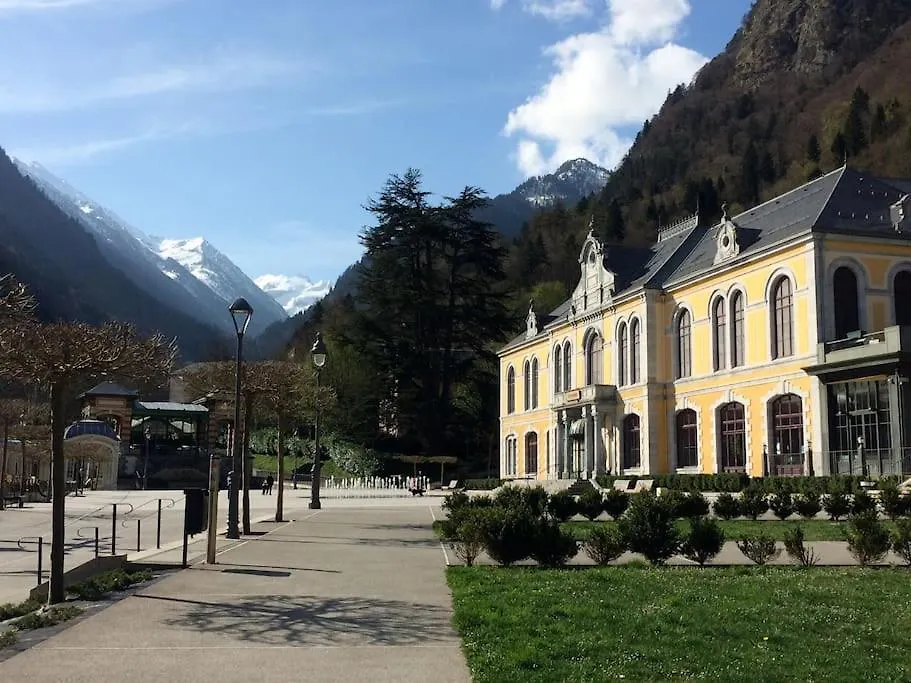 Duplex T4 Clair, Cosy Et Spacieux - 3 Chambres 2 Salles De Bain Centre Cauterets Vue Pyrenees Francie